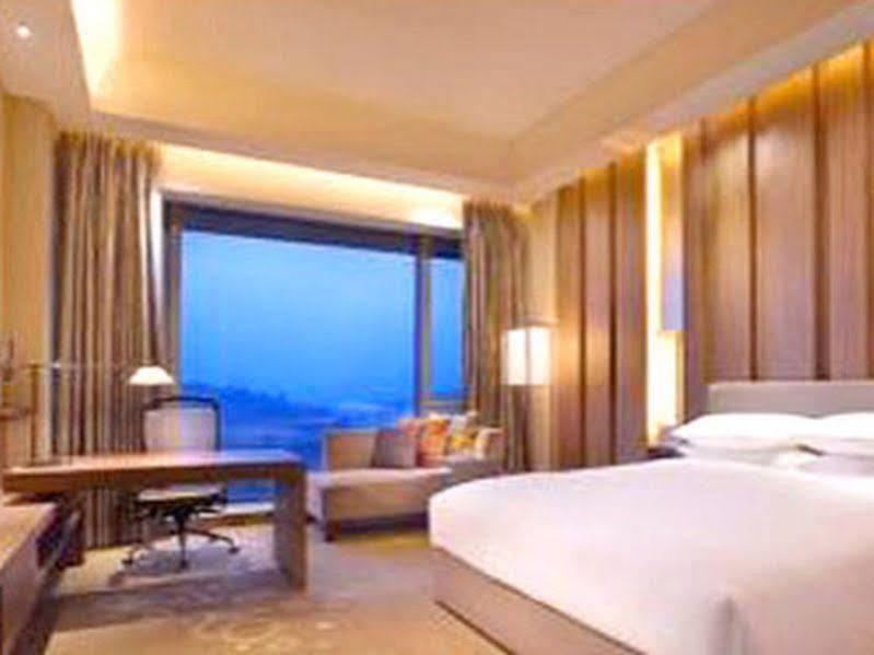 Hyatt Regency Guiyang Hotel Guiyang  Eksteriør billede